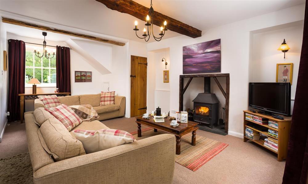 Pollys Cottage Елтъруотър Екстериор снимка